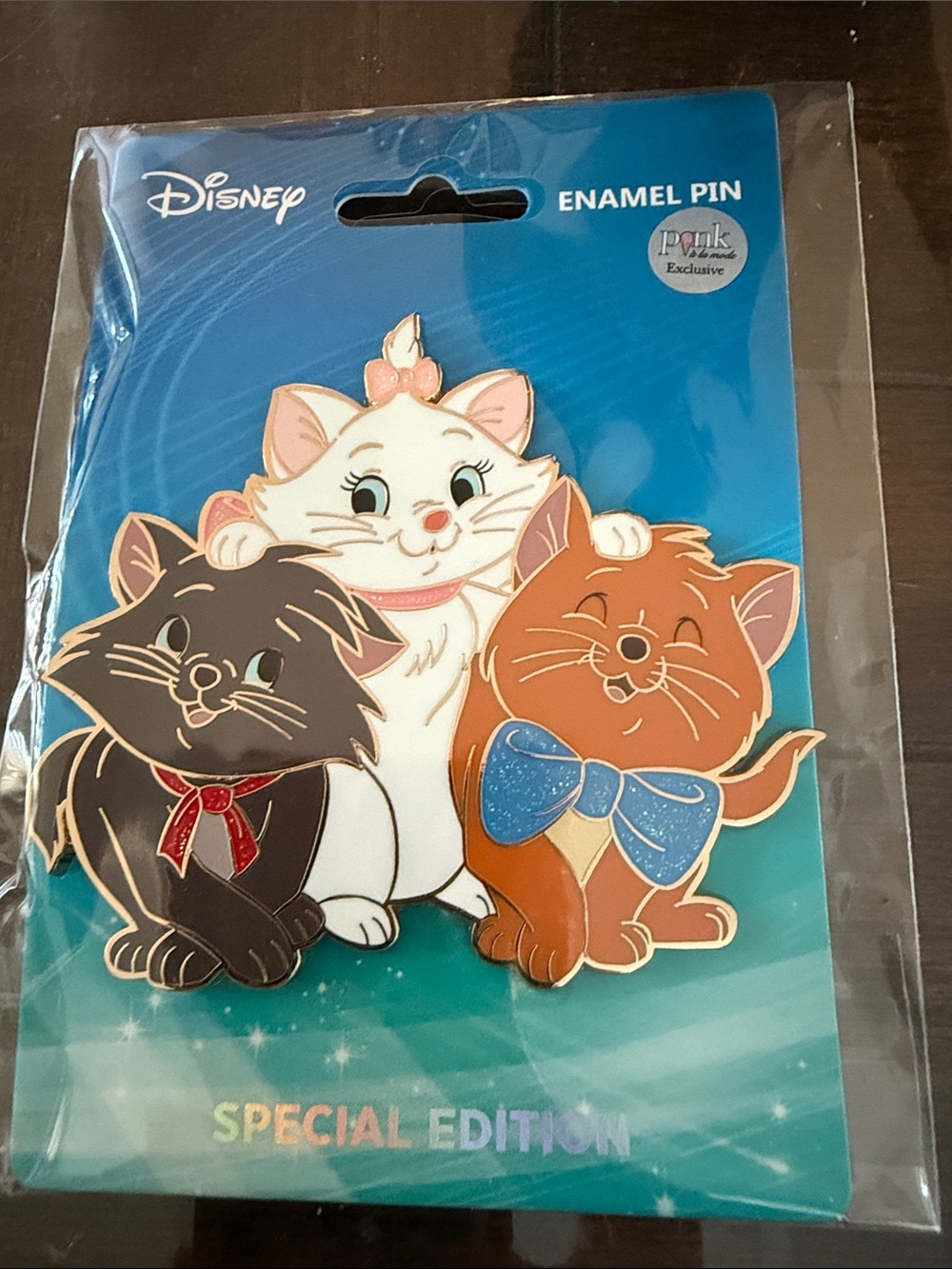 Aristocrats Disney special edition pink à la mode Enamel Pin Set